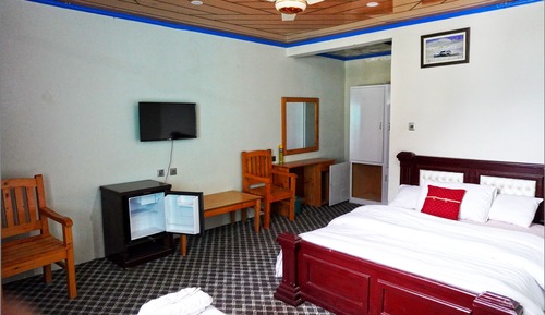 Luxury Suite, 2 Bedrooms, Mountain View