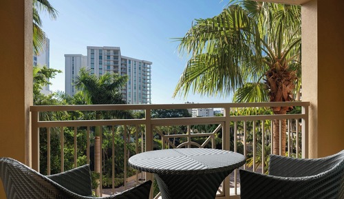 Deluxe Room, 2 Queen Beds, Balcony