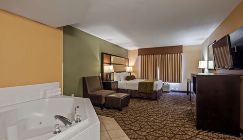 Standard Room, 1 Queen Bed, Accessible, Non Smoking