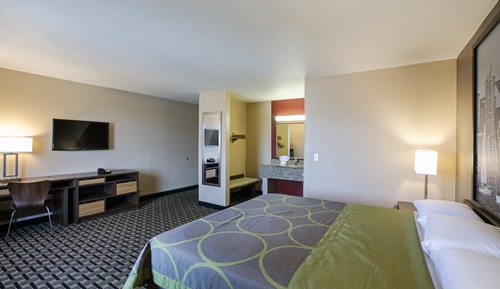 Standard Room, 1 King Bed, Non Smoking, Refrigerator & Microwave