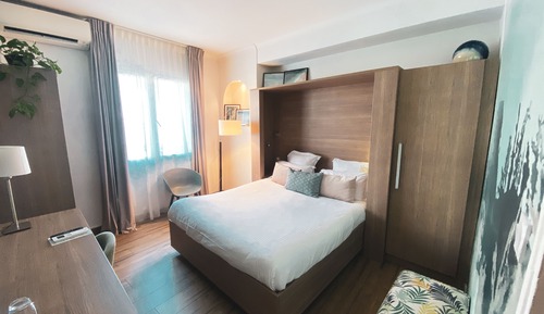 Classic Room, 1 Queen Bed, Non Smoking