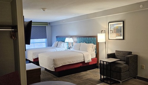 Studio, 2 Queen Beds, Refrigerator & Microwave (Wet bar)