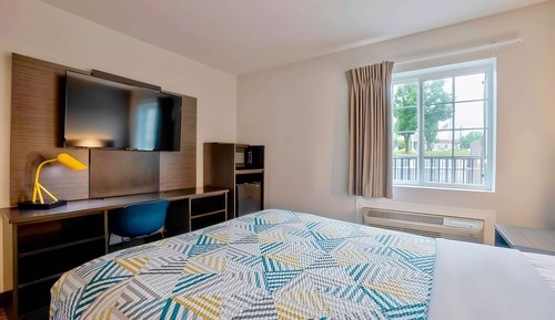 Standard Room, 1 Queen Bed, Non Smoking