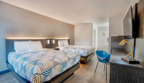 Standard Room, 2 Queen Beds, Non Smoking