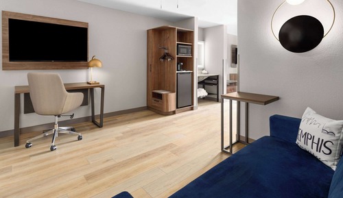 Deluxe Room, Multiple Beds, Non Smoking (Shower)