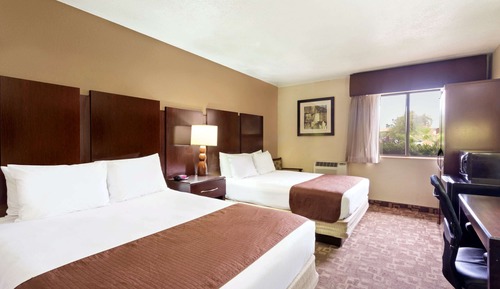 Standard Room, 2 Queen Beds