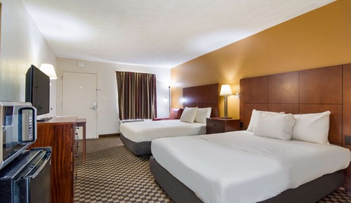 Room, 2 Queen Beds, Smoking