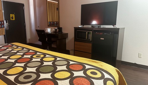 Deluxe Suite, 1 King Bed, Non Smoking