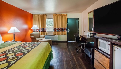 Superior Suite, 1 King Bed, Non Smoking