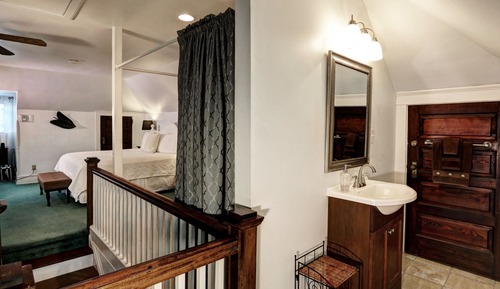 Third Floor Suite, King and Queen, Fireplace