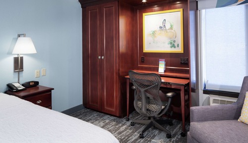 One king bed non smoking