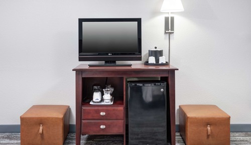 Room, 2 Queen Beds, Accessible, Non Smoking