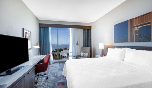 Room, 1 King Bed, Bay View (High Floor)