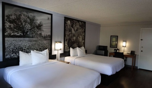 Room, 2 Queen Beds, Non Smoking