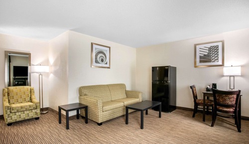 Suite, Multiple Beds, Non Smoking