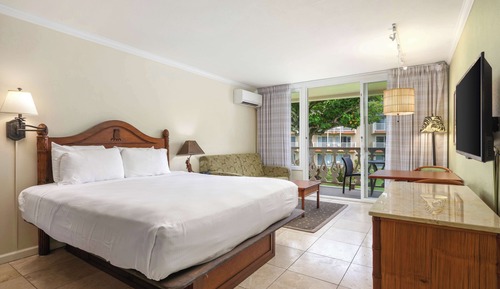 Room, Partial Ocean View