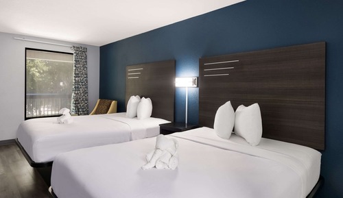 Standard Room, 2 Double Beds, Non Smoking