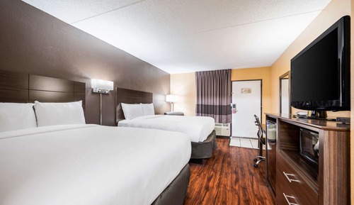 Standard Room, 2 Queen Beds, Smoking