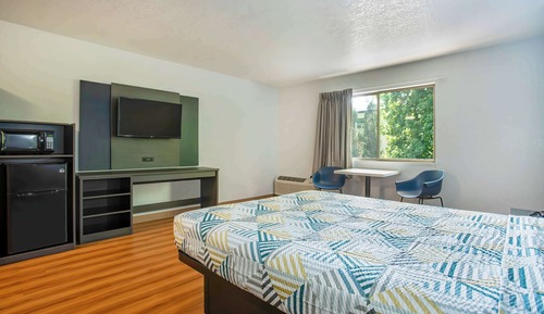 Standard Room, 1 Queen Bed, Non Smoking