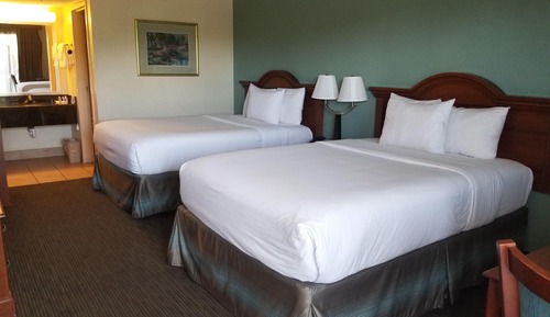 Suite, 2 Double Beds, Non Smoking (One-Bedroom)