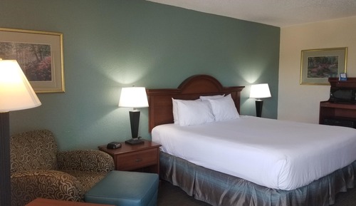 Standard Room, 1 King Bed, Accessible, Non Smoking (Mobility)