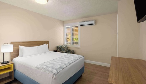 Suite, 1 Bedroom, Non Smoking, Ocean View (First Floor)