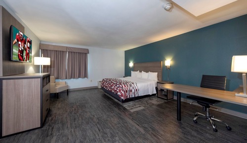 Superior Room, 1 King Bed (Smoke Free)
