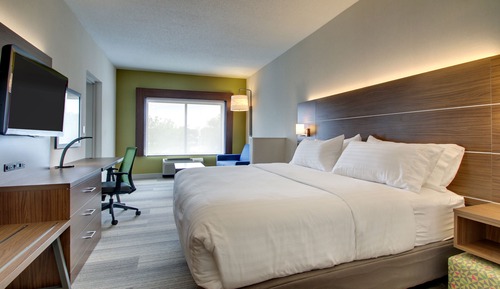 Standard Room, 1 King Bed, Mobility Accessible (Communications)