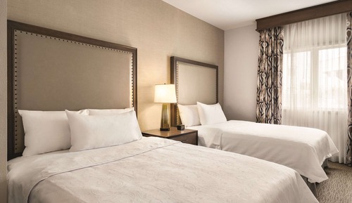 Suite, 2 Queen Beds, Accessible, Non Smoking (Hearing Impaired)