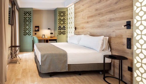 Premium Room (Single Use)