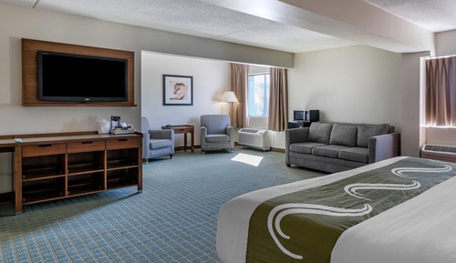 Room, 1 King Bed, Non Smoking (Upgrade)