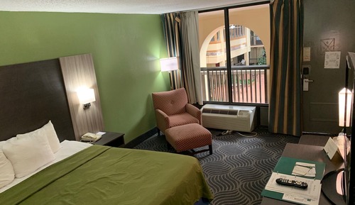 Standard Room, 1 King Bed, Smoking