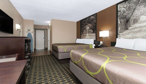 Room, 2 Queen Beds, Accessible, Non Smoking (Tub with Grab Bars)