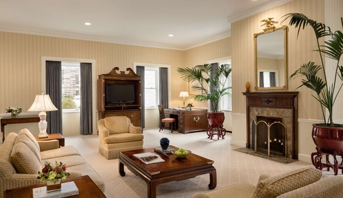 Penthouse, 1 King Bed, Non Smoking (Cascade Suite)