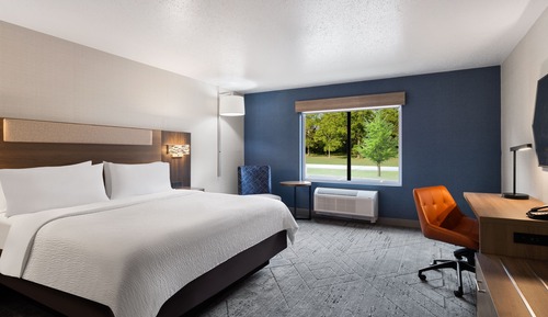 Standard Room, 1 King Bed (Extra Floor Space)