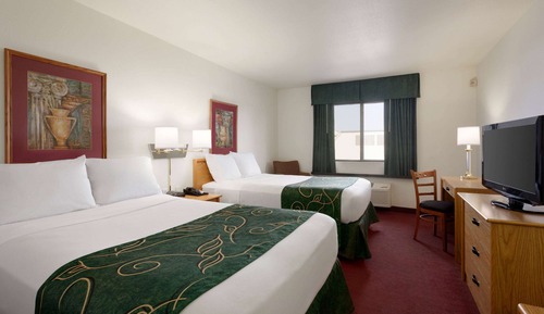 Room, 2 Queen Beds, Accessible, Non Smoking