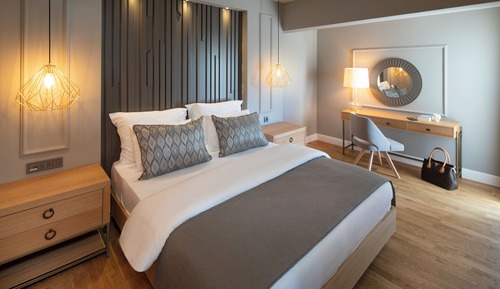 Two Bedroom Residence (2+3)