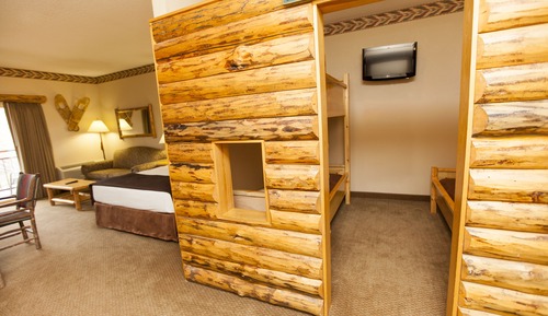 Kid Cabin Suite - Water Park Included
