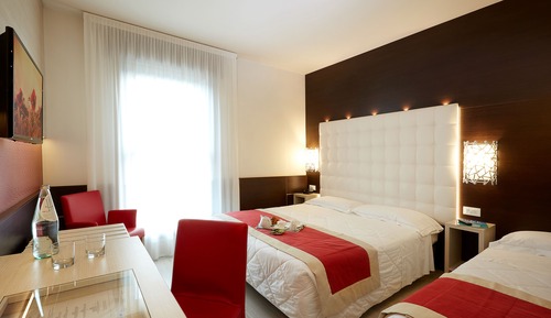 Deluxe Quadruple Room