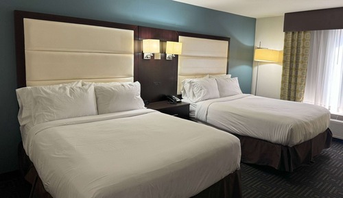 Room, 2 Queen Beds, Accessible, Non Smoking (Mobility, Bathub W/grab Bars)