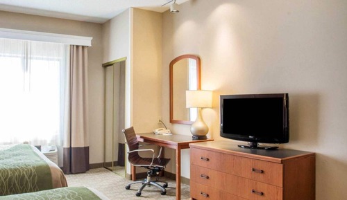 Suite, Multiple Beds, Accessible, Non Smoking (Upgrade)