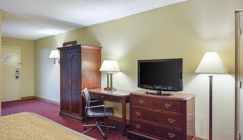 Standard Room, 1 King Bed, Non Smoking