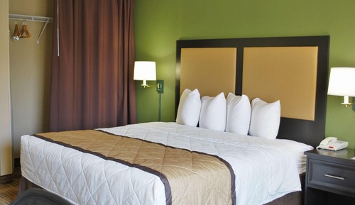 Suite, 1 King Bed, Non Smoking (Efficiency)