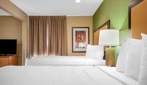 Deluxe Studio, Multiple Beds, Non Smoking
