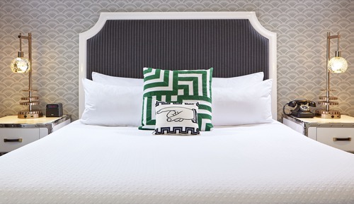 Standard Room, 1 King Bed