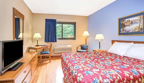 Standard Room, 1 King Bed