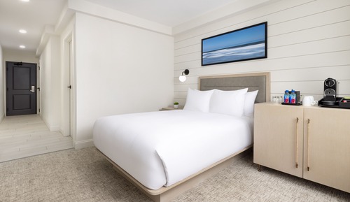 Room, 1 King Bed, Accessible, Bathtub