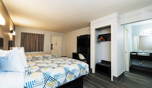 Standard Room, 2 Double Beds, Accessible, Non Smoking