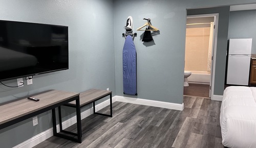 Premium Studio, 2 Queen Beds, Kitchen