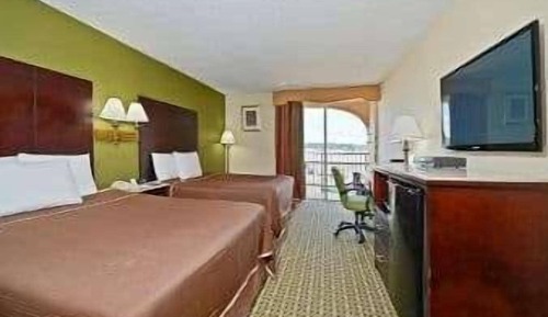 Room, 2 Queen Beds, Non Smoking